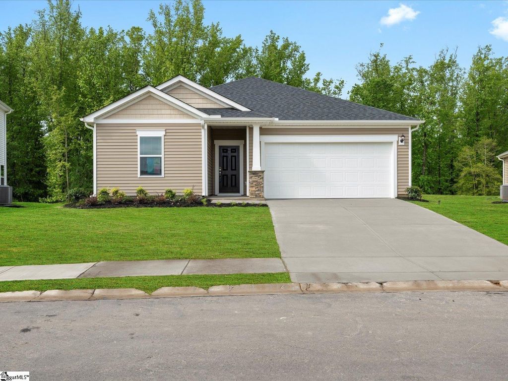 207 Merriweather Way, Spartanburg, SC 29306