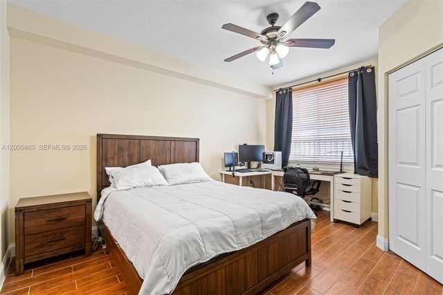 6841 SW 44th St 106, Miami, FL 33155