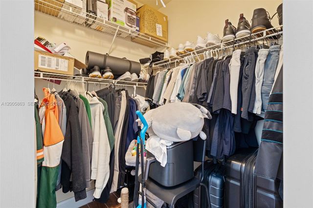 6841 SW 44th St 106, Miami, FL 33155