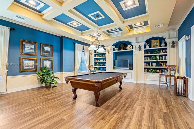 6841 SW 44th St 106, Miami, FL 33155