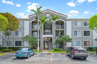 6841 SW 44th St 106, Miami, FL 33155