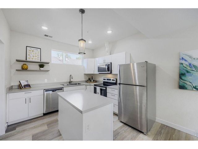 708 Martin St B, Longmont, CO 80501