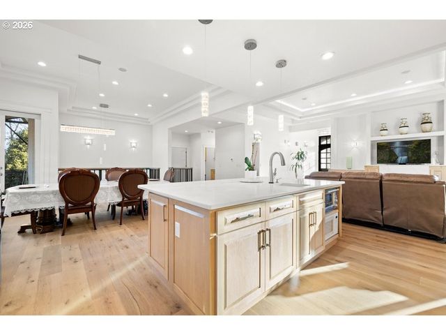 17051 Se MANLEY St, Portland, OR 97236