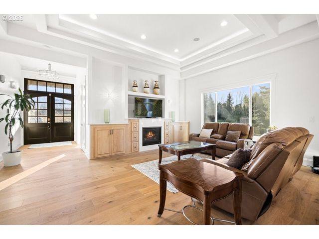 17051 Se MANLEY St, Portland, OR 97236
