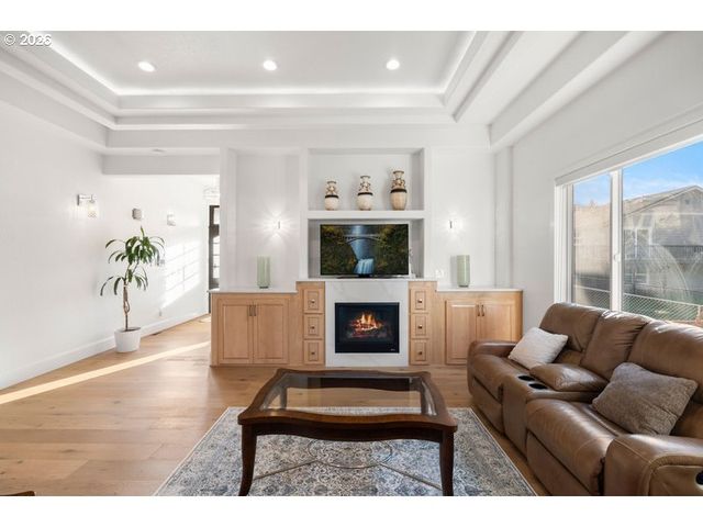 17051 Se MANLEY St, Portland, OR 97236