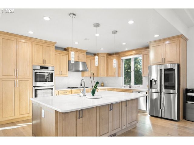 17051 Se MANLEY St, Portland, OR 97236