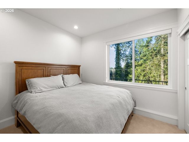 17051 Se MANLEY St, Portland, OR 97236