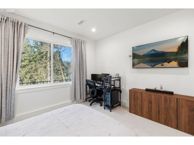 17051 Se MANLEY St, Portland, OR 97236