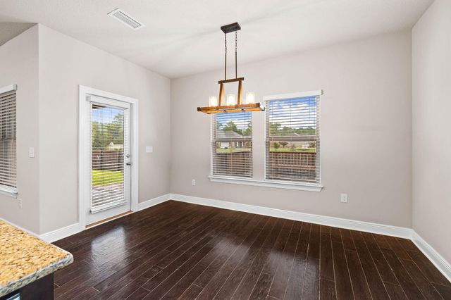 294 Maddox Street, Point Washington, FL 32459