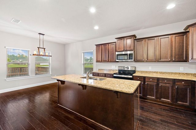 294 Maddox Street, Point Washington, FL 32459