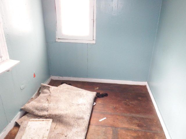 938 S 11th STREET, Milwaukee, WI 53204