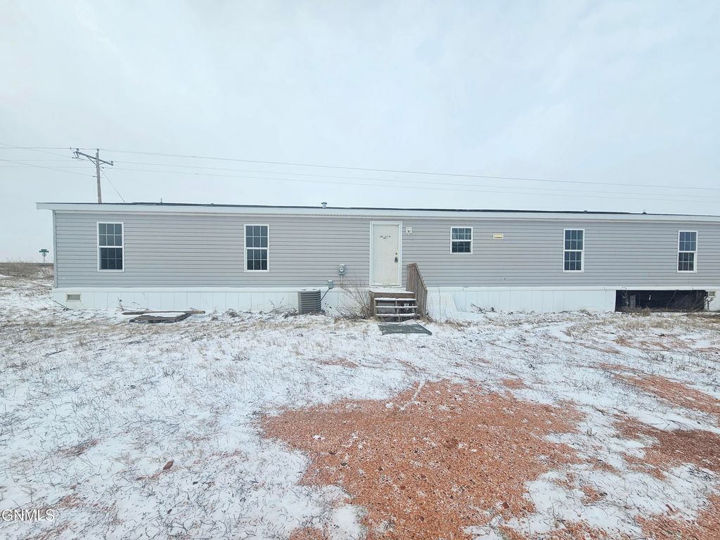 12995 21st Street NW, Arnegard, ND 58835