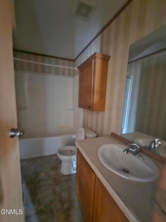 12995 21st Street NW, Arnegard, ND 58835 photo 20