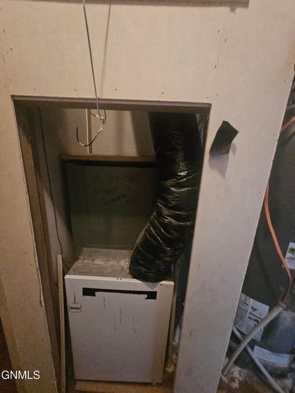 12995 21st Street NW, Arnegard, ND 58835 photo 27