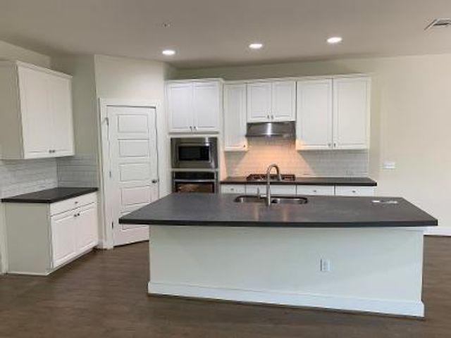 327 Bridgeford DR, Austin, TX 78745