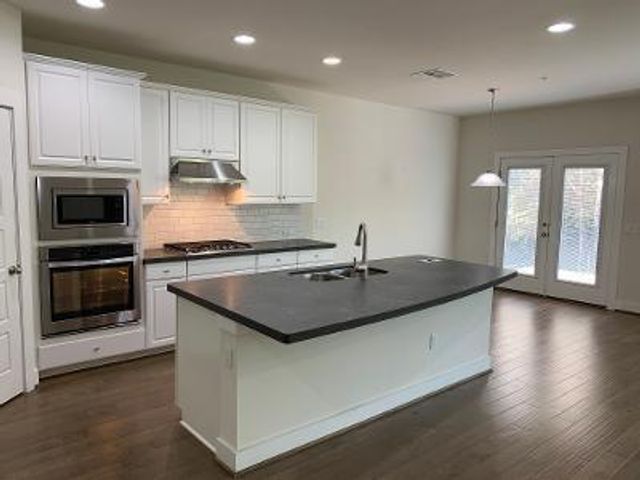 327 Bridgeford DR, Austin, TX 78745