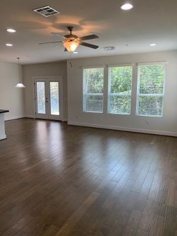 327 Bridgeford DR, Austin, TX 78745