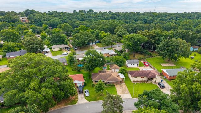 4008 Emerson Drive, North Little Rock, AR 72118