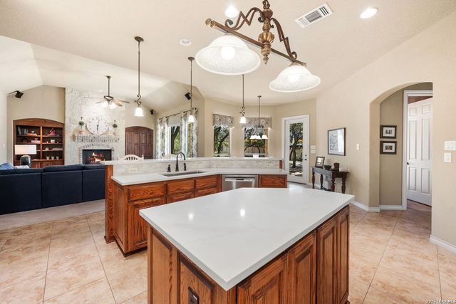 27662 Oak Brook Way, Boerne, TX 78015