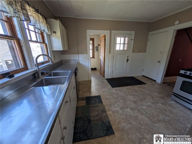 140 Maple Street, Jamestown, NY 14701