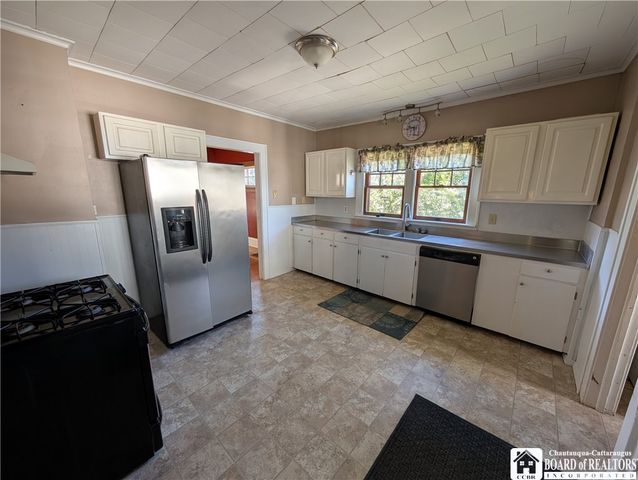 140 Maple Street, Jamestown, NY 14701