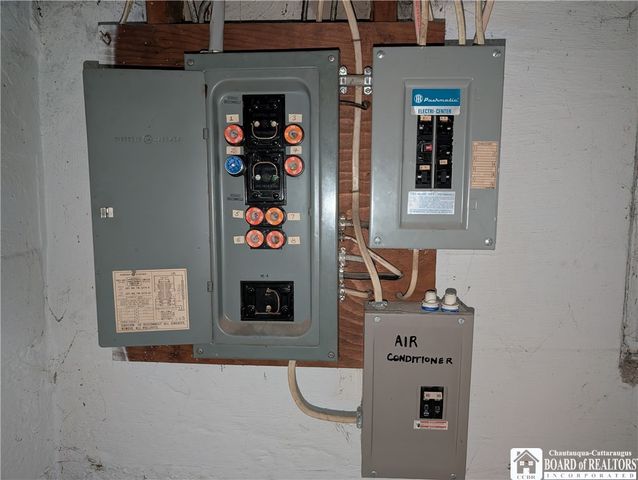 140 Maple Street, Jamestown, NY 14701