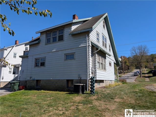 140 Maple Street, Jamestown, NY 14701