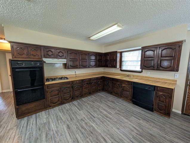 1605 Maple Drive, Garland, TX 75042