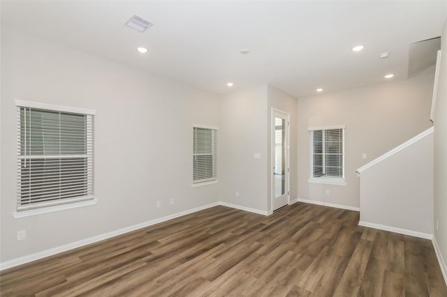 9910 Clark Road B, Houston, TX 77076