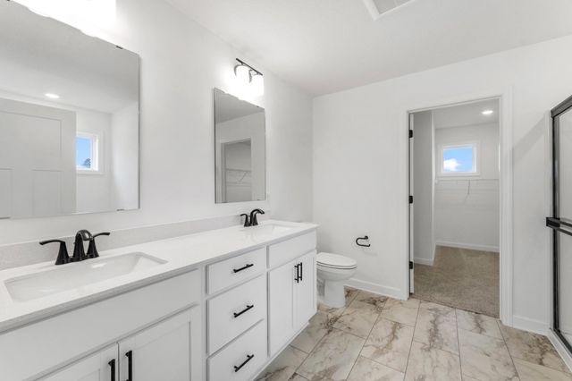 7544 Lower 42nd Street N, Oakdale, MN 55128