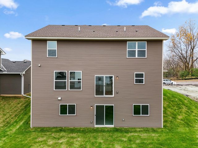 7544 Lower 42nd Street N, Oakdale, MN 55128