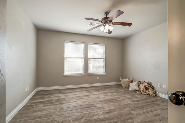 2700 NW 187th Terrace, Edmond, OK 73012