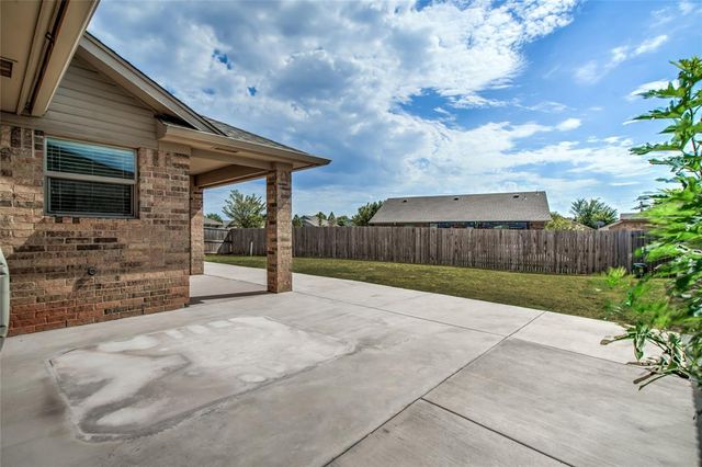 2700 NW 187th Terrace, Edmond, OK 73012