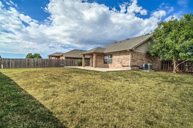 2700 NW 187th Terrace, Edmond, OK 73012
