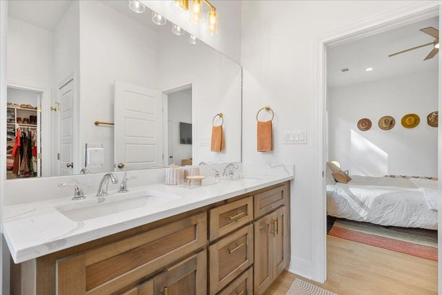 133 Lake Point WAY, Bastrop, TX 78602