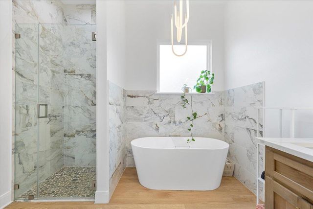 133 Lake Point WAY, Bastrop, TX 78602