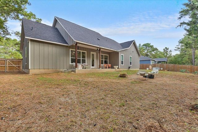 133 Lake Point WAY, Bastrop, TX 78602