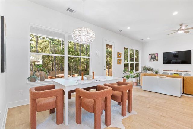 133 Lake Point WAY, Bastrop, TX 78602