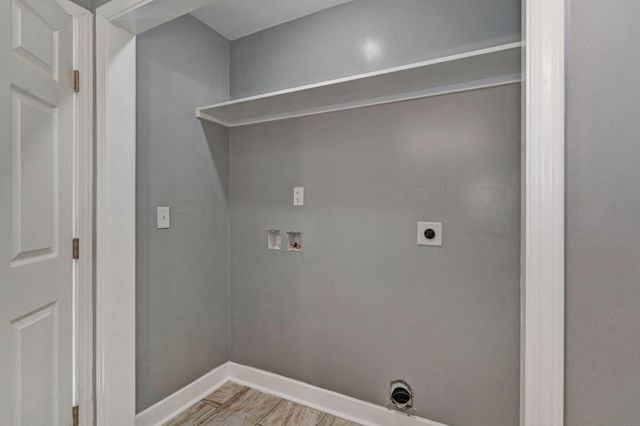 1701 W Webster Street, Springfield, MO 65802