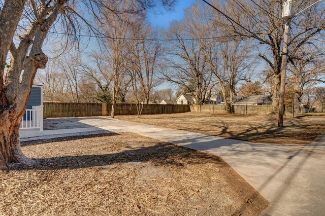 1701 W Webster Street, Springfield, MO 65802