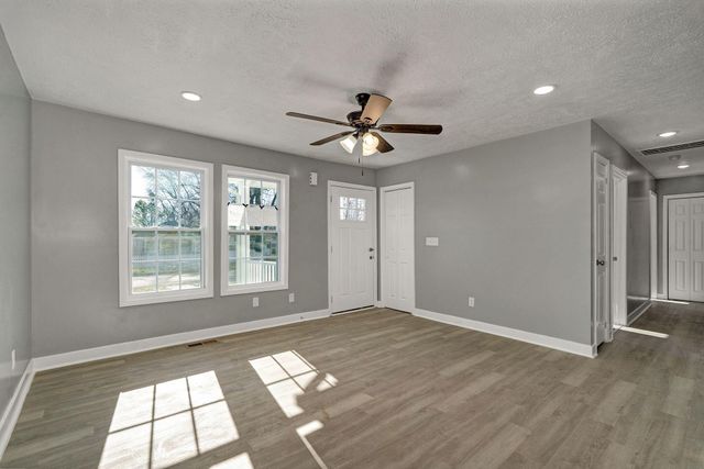 1701 W Webster Street, Springfield, MO 65802