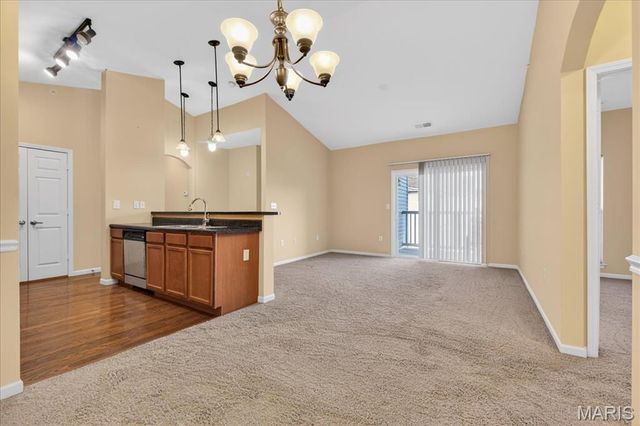 29 Kassebaum Lane 304, Unincorporated, MO 63129