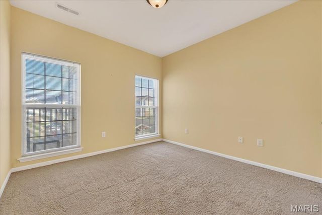 29 Kassebaum Lane 304, Unincorporated, MO 63129