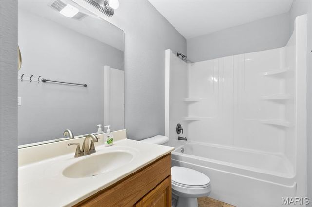 635 Elm Street, Hillsboro, MO 63050