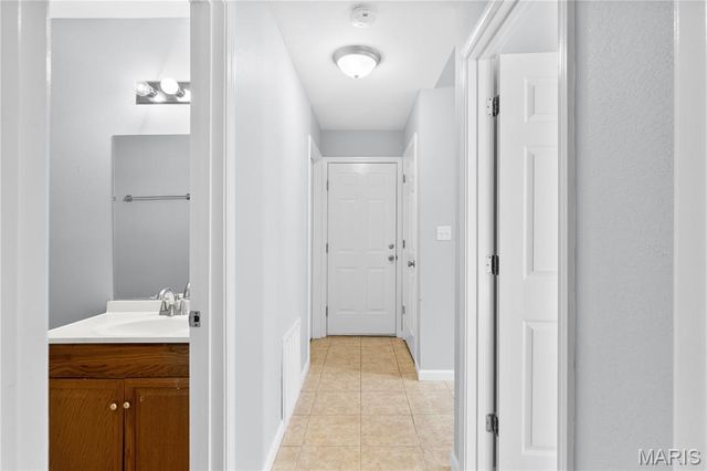 635 Elm Street, Hillsboro, MO 63050