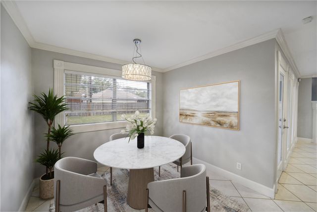 5322 Rutherglenn Drive, Houston, TX 77096