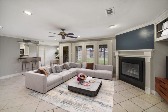 5322 Rutherglenn Drive, Houston, TX 77096