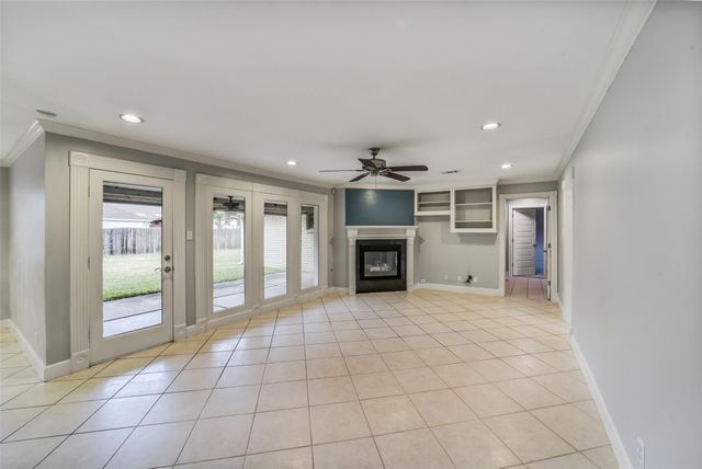 5322 Rutherglenn Drive, Houston, TX 77096