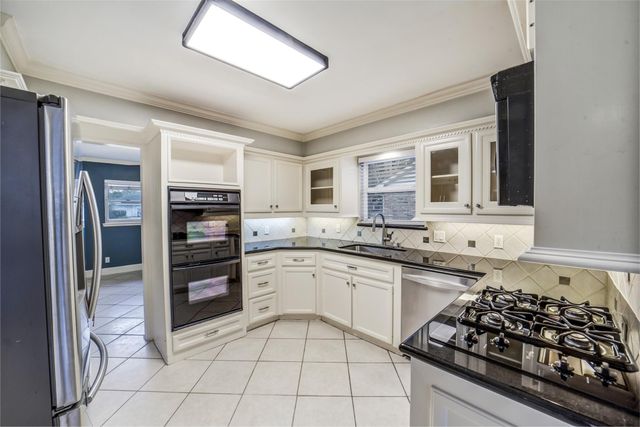 5322 Rutherglenn Drive, Houston, TX 77096