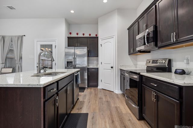 11589 Regal St, Denham Springs, LA 70726